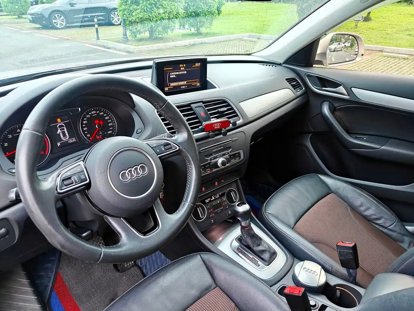 Фото 13 - Audi Q3