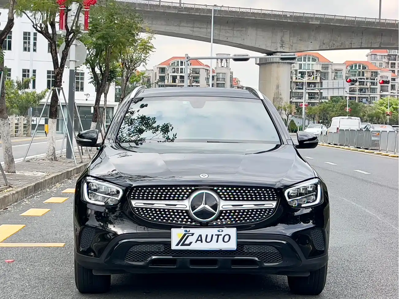 Mercedes-Benz GLC 2020 Facelift GLC 260 L 4MATIC Dynamic фото 2