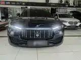 Photo 7 - Maserati Levante