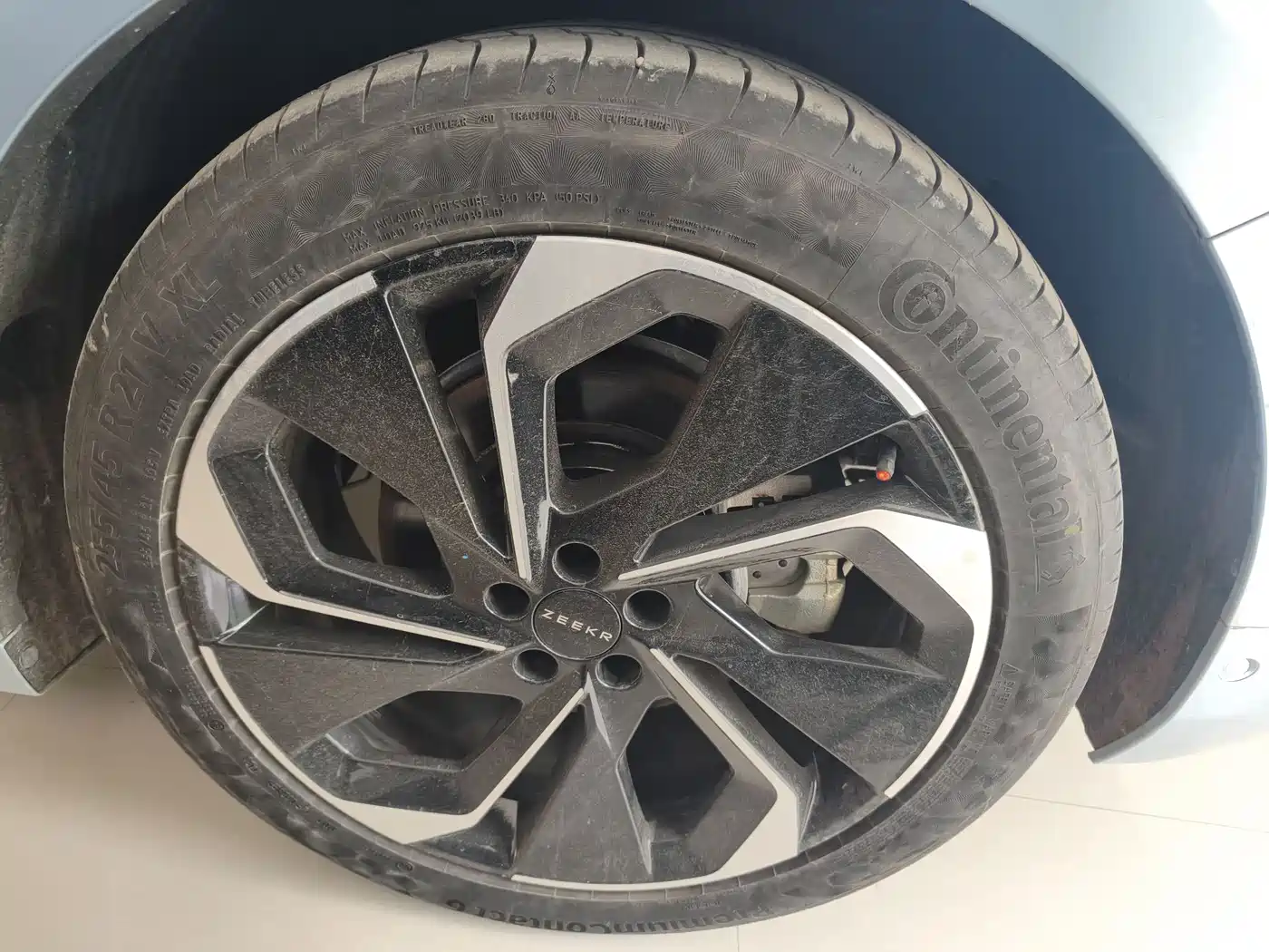 ZEEKR EXTREME KRYPTON 001