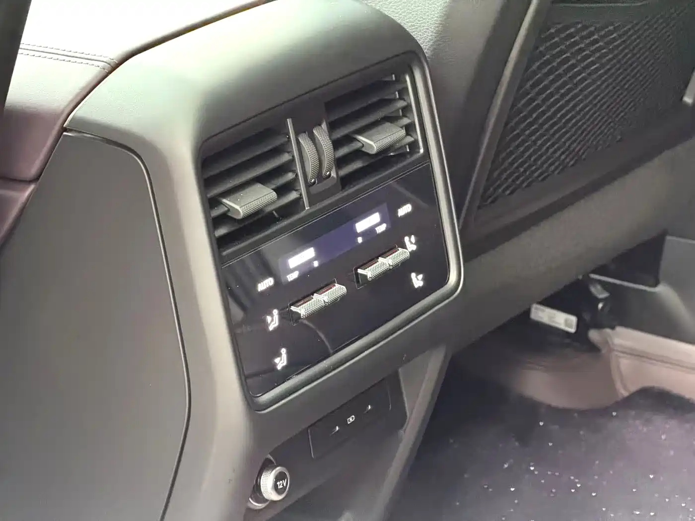 Porsche Cayenne 2025 Cayenne 3.0T фото 8
