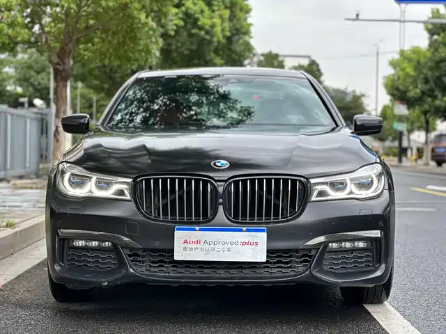  BMW BMW 7 Series 2018 740Li xDrive Luxury M Sport Package Black Flame Edition