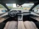 Photo 8 - Peugeot 5008