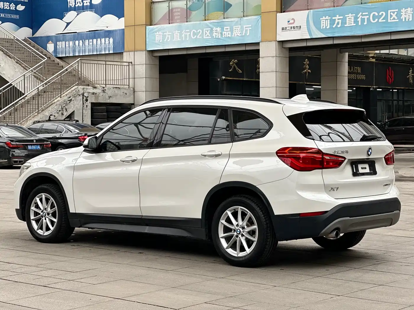 BMW X1 2018 sDrive18Li Fashion Model фото 7