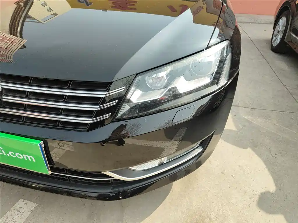 Volkswagen Passat 2015 1.8TSI DSG Ultimate Edition фото 24