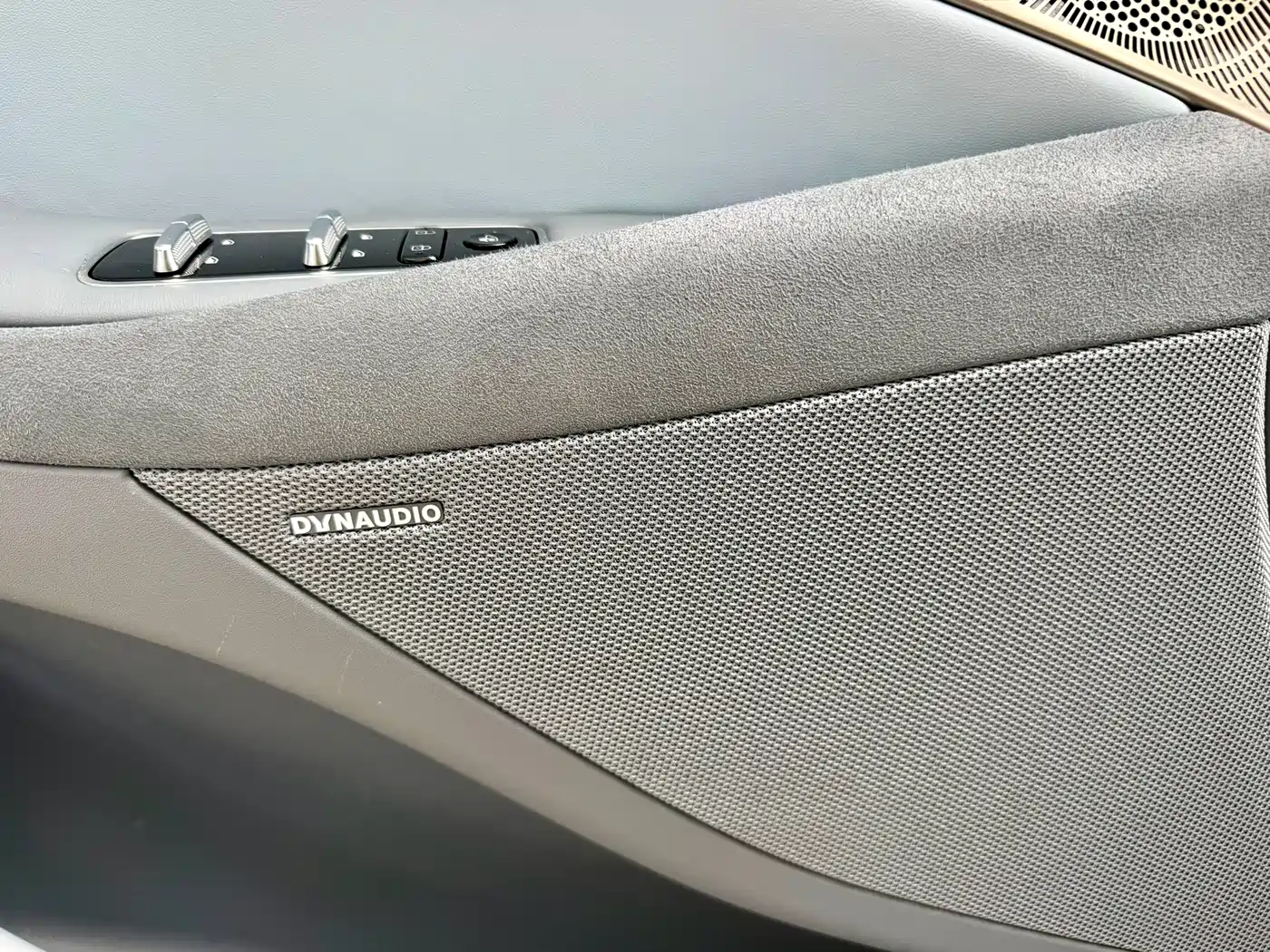 Voyah Passion 2025 2023 4WD Flagship Edition