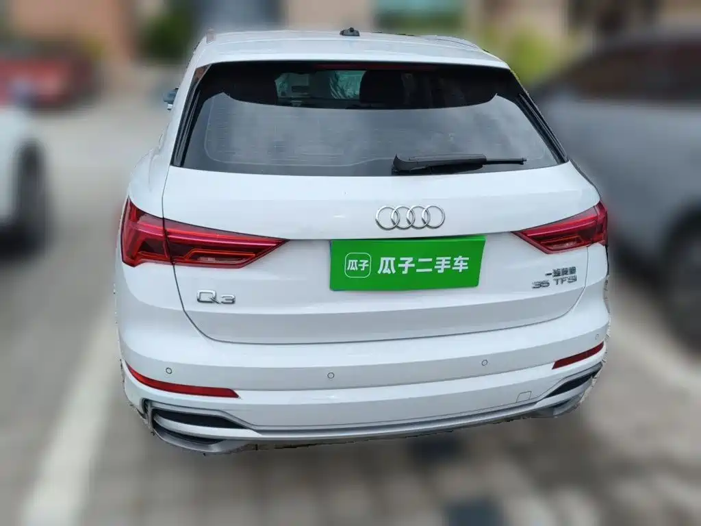 Photo 4 - Audi Q3