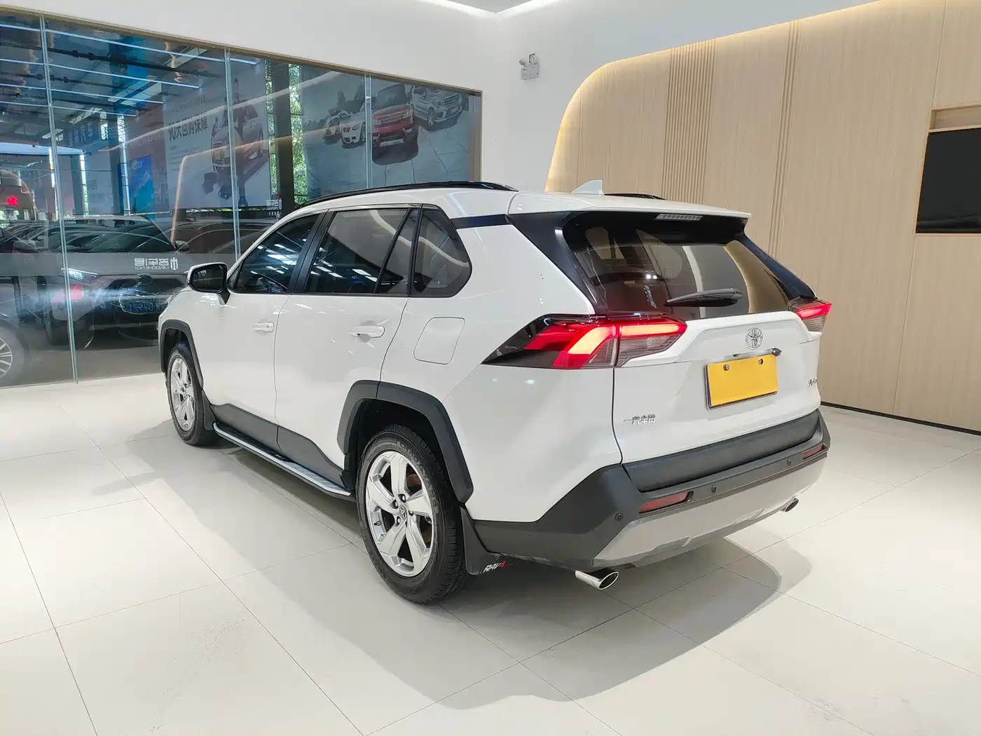 Toyota RAV4 Rongfang 2020 2.0L CVT 2WD Trend Edition фото 5