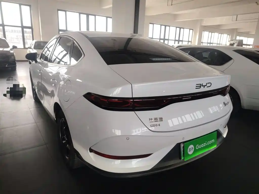 BYD Qin PLUS 2025 DM-i Smart Drive 55KM Leader фото 5