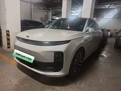 Li Auto L6