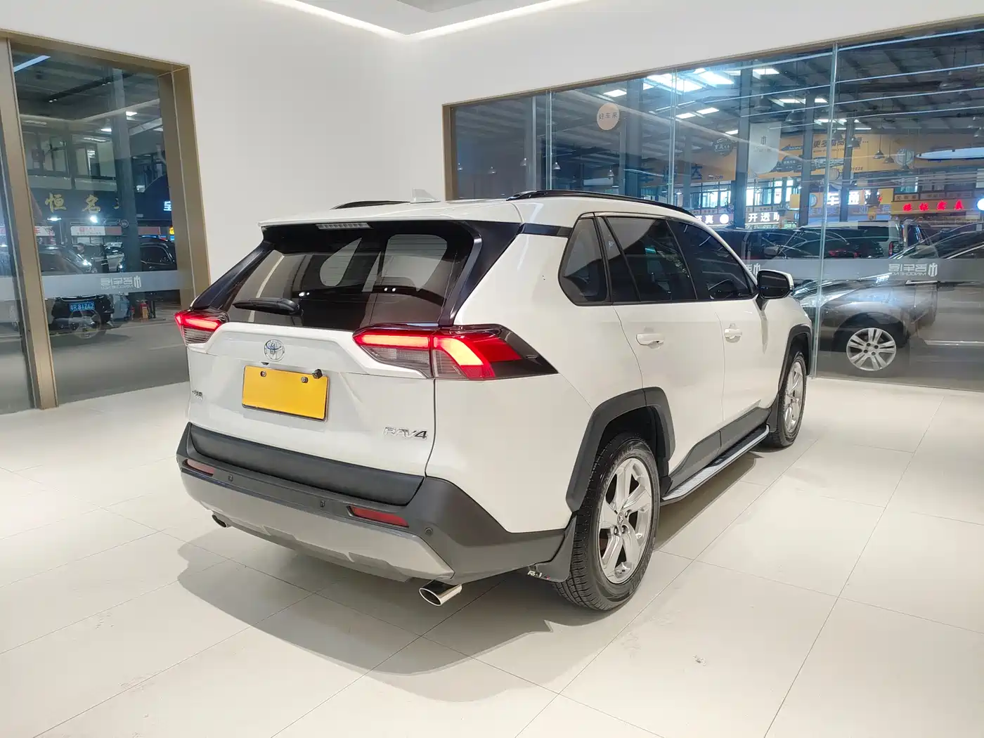 Toyota RAV4 Rongfang 2020 2.0L CVT 2WD Trend Edition фото 6