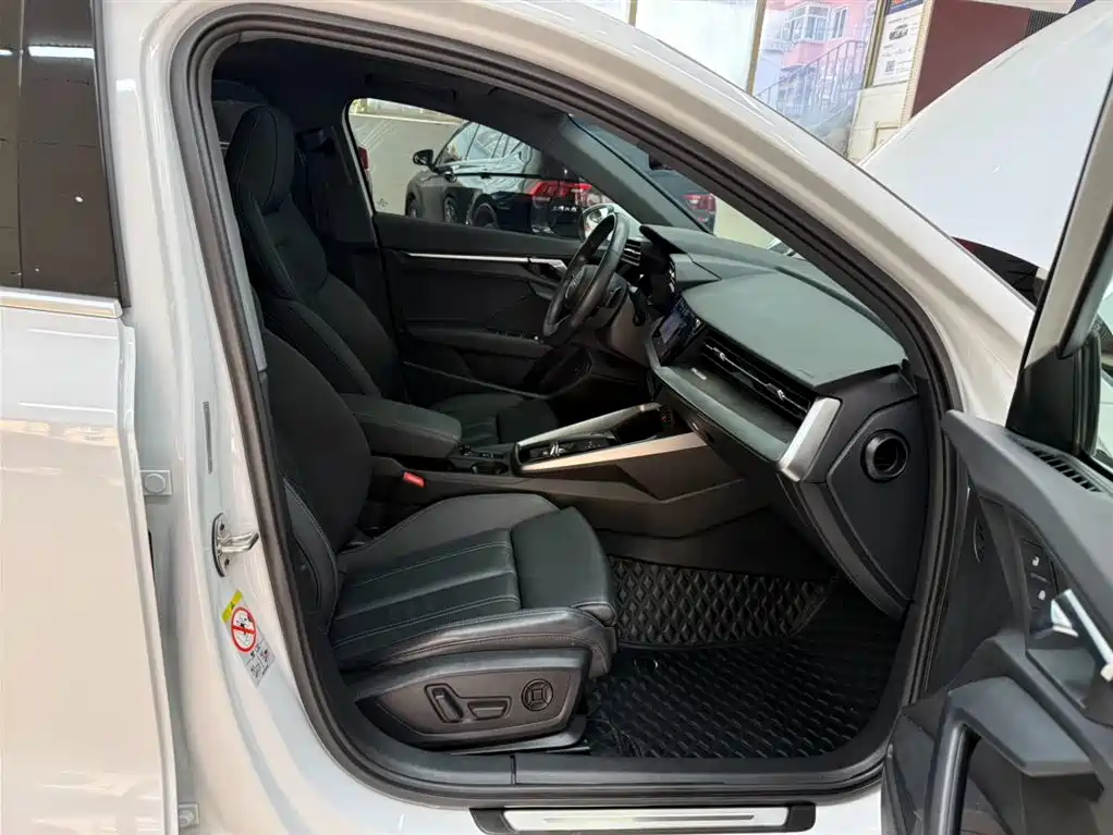 Audi A3 2022 A3L Limousine 35 TFSI Luxury Elegance фото 21