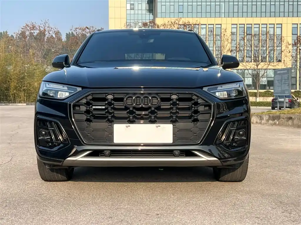 Audi Q5L 2022 Facelift 45T Luxury Dynamic фото 9
