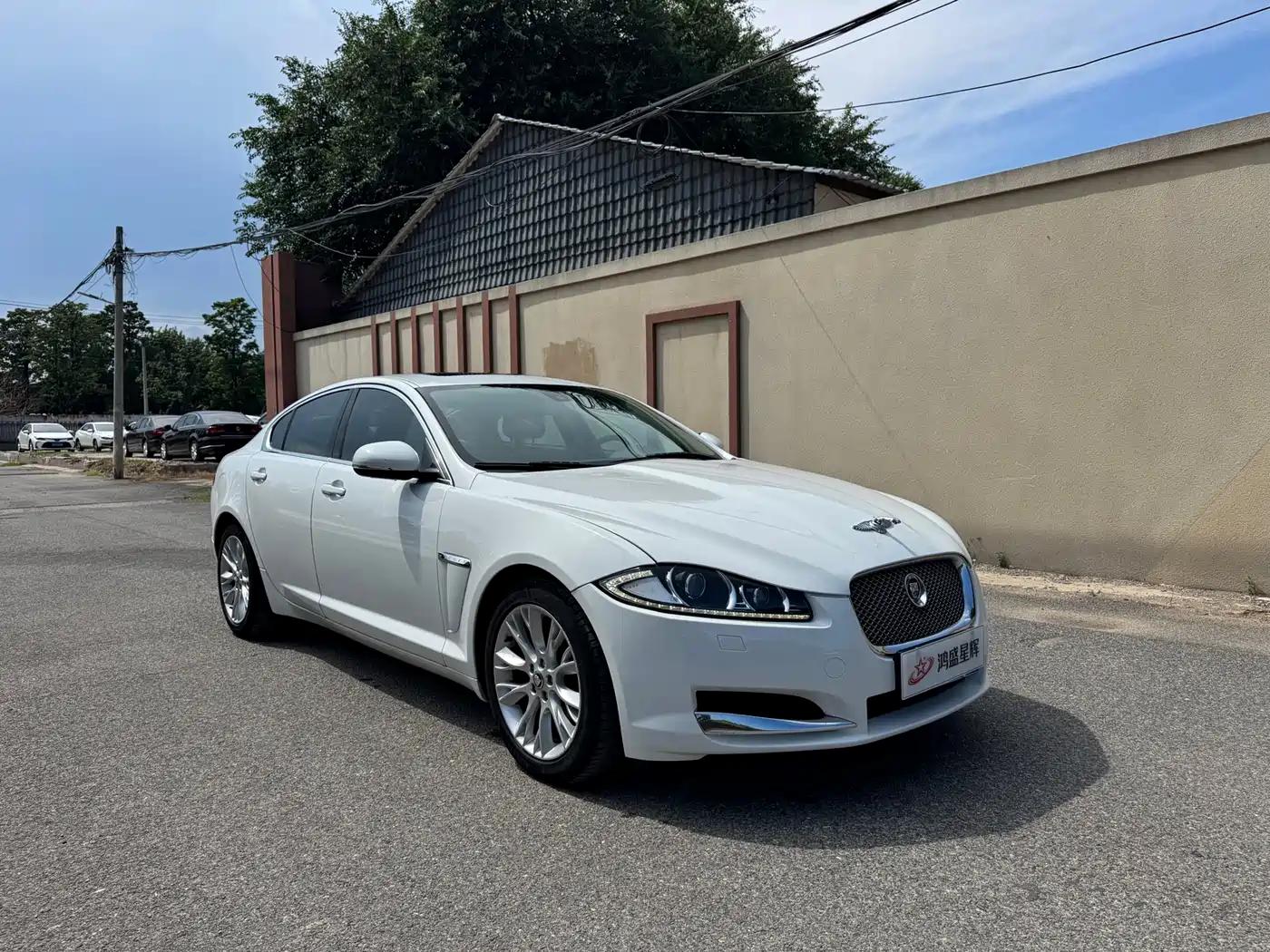 Jaguar XF 2013 2013 XF 2.0T Luxury Edition