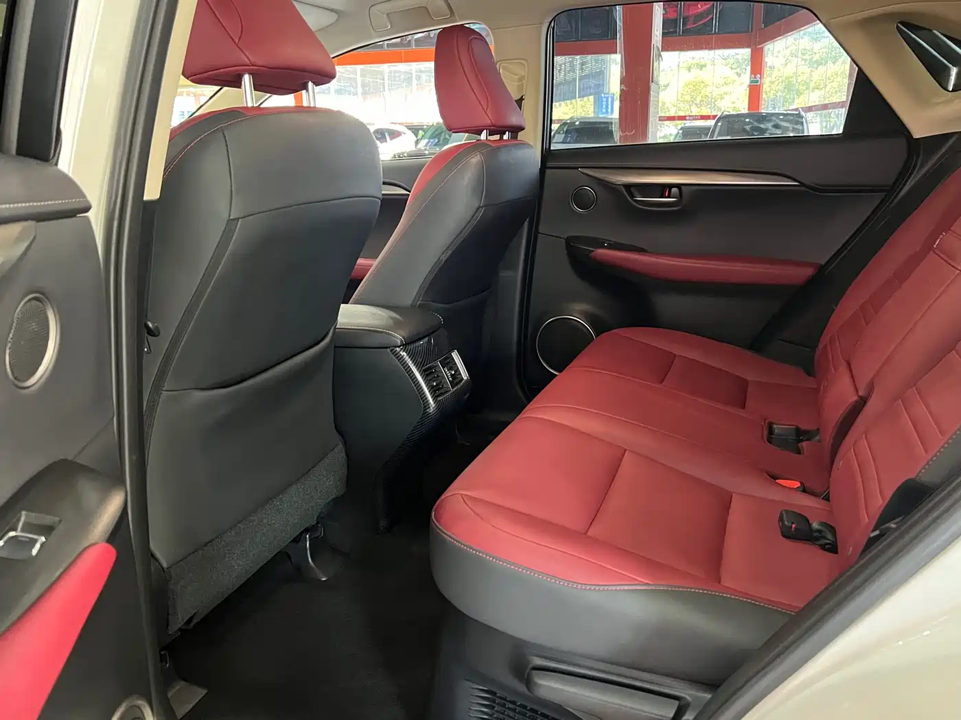 Lexus NX 2018 Model 300 FWD Fengxing Edition фото 8