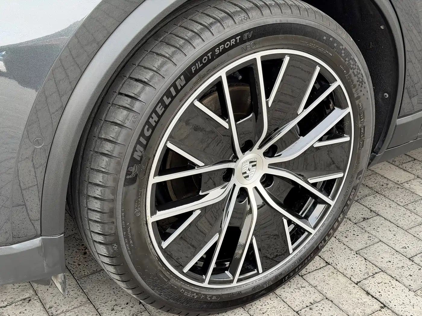 PORSCHE MACAN NEW ENERGY