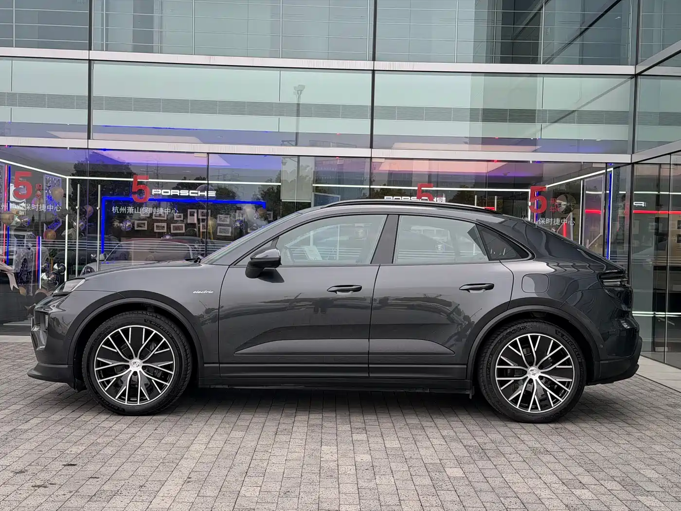 PORSCHE MACAN NEW ENERGY