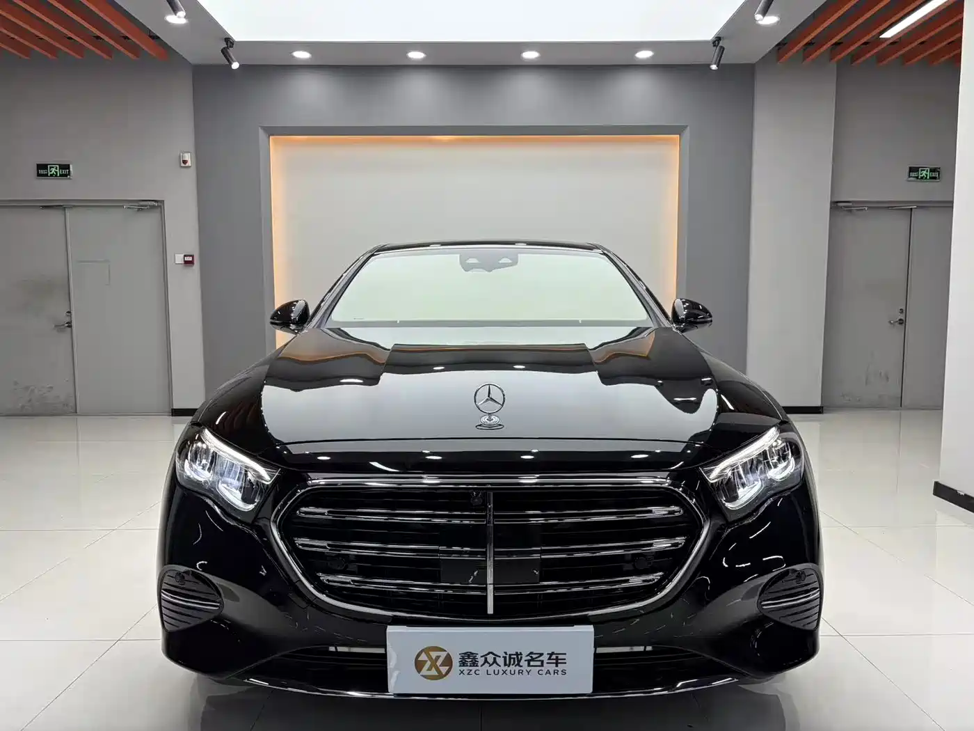Mercedes-Benz E-Class 2025 E 300 L Luxury фото 2