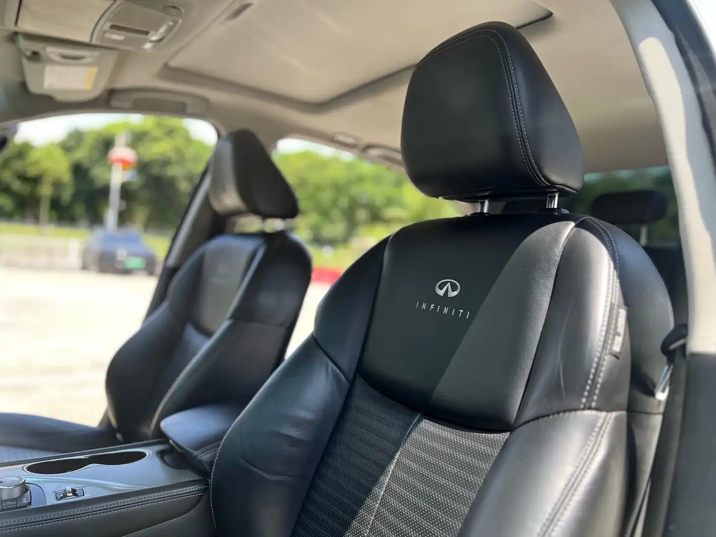Infiniti Q50 2014 3.7L Luxury Sport фото 18