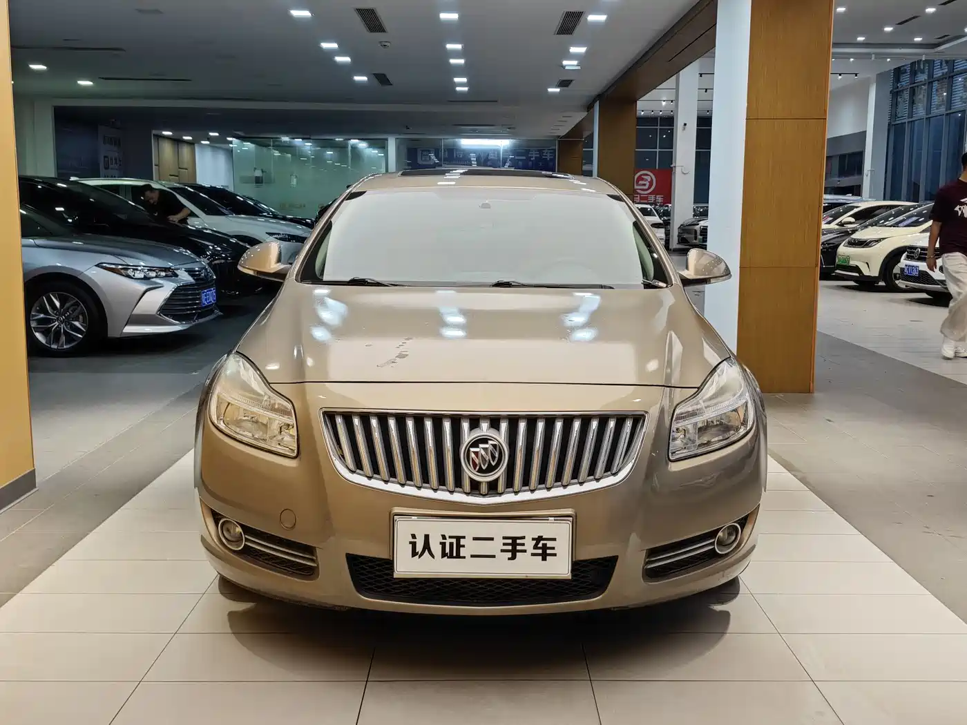 Buick Regal 2012 Model 2.0L Comfort фото 4
