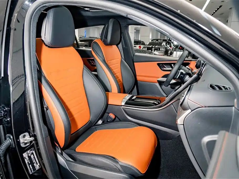 Mercedes-Benz GLC Coupe 2025 GLC 260 4MATIC Coupe SUV фото 17