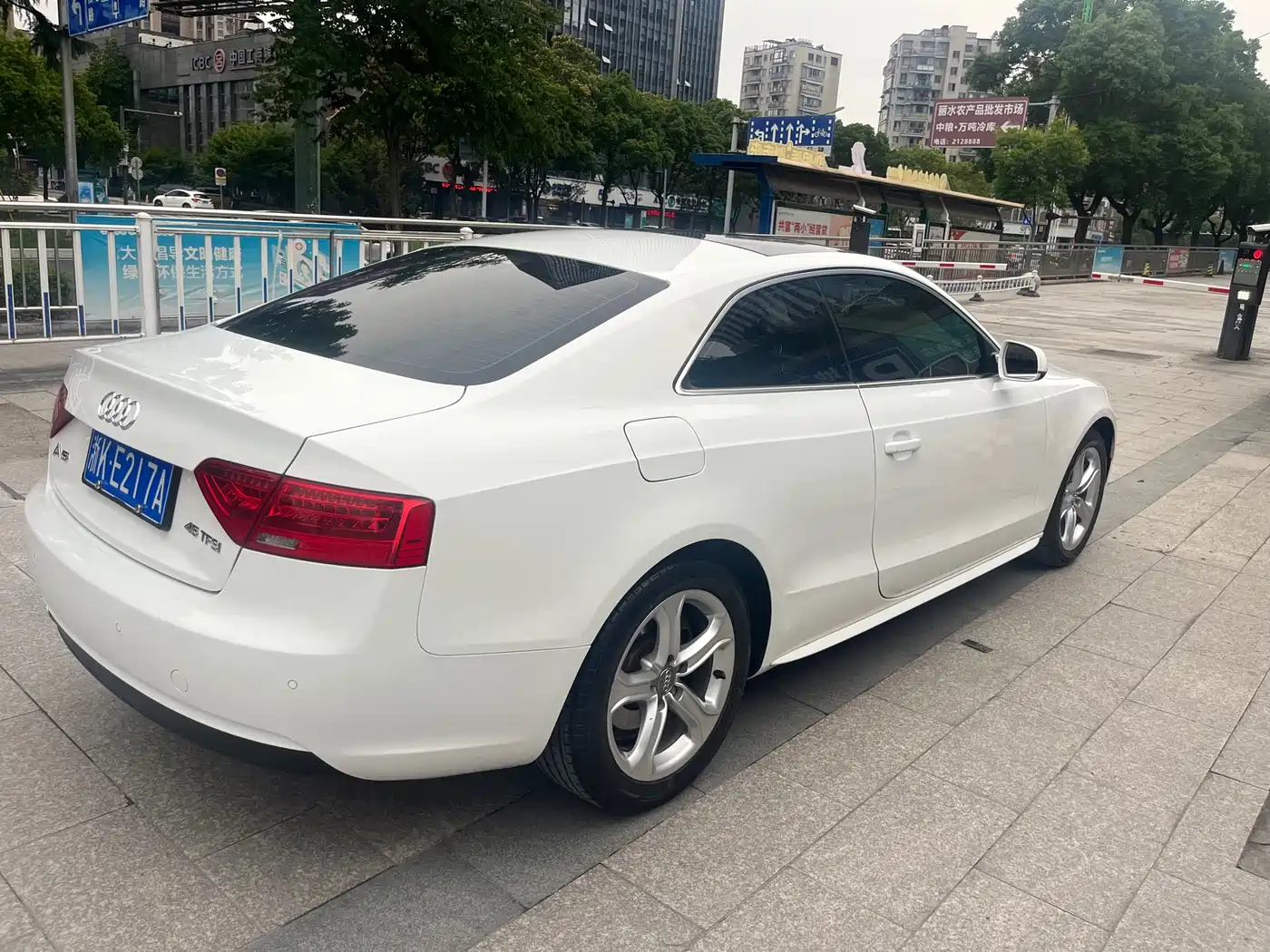 Audi A5 (Import) 2014 Coupe 45 TFSI фото 4