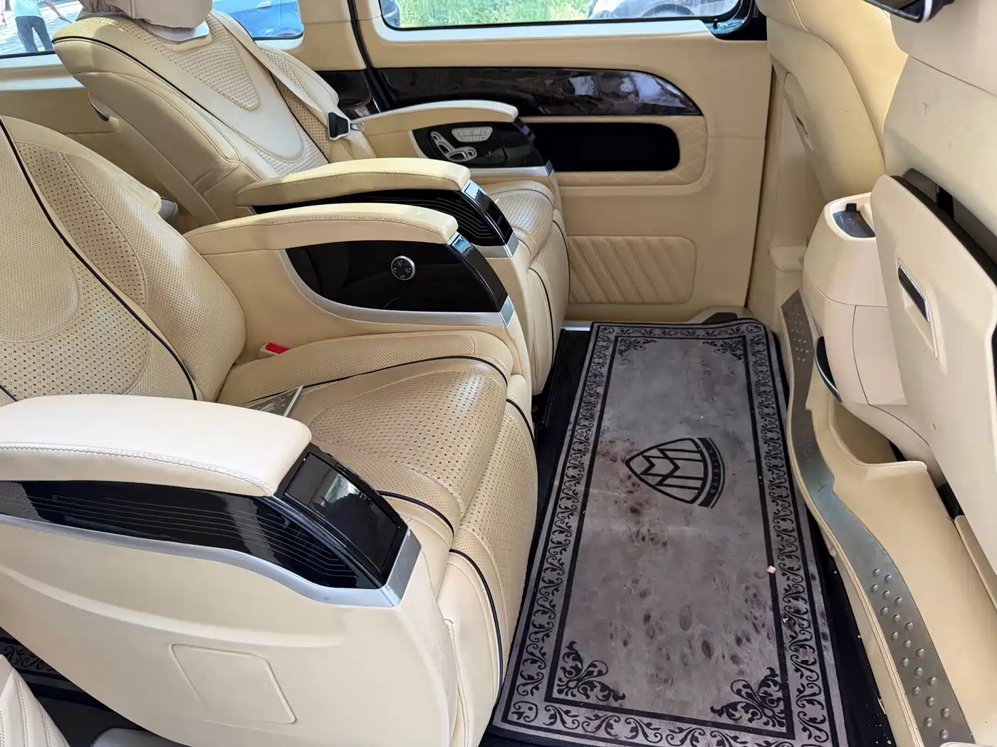 Mercedes-Benz V-Class фото 5