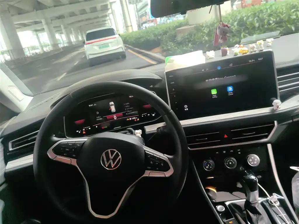 Volkswagen Sagitar 2023 300TSI DSG Surpassing Edition фото 3