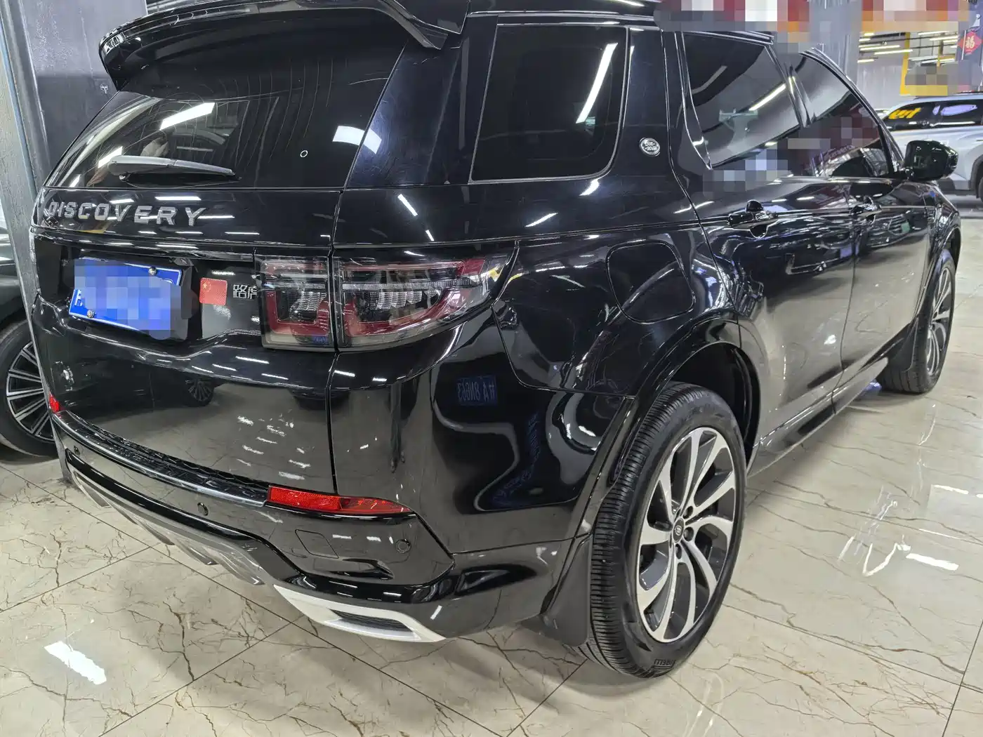 Land Rover Discovery Sport 2023 249PS R-Dynamic S Performance Version фото 6