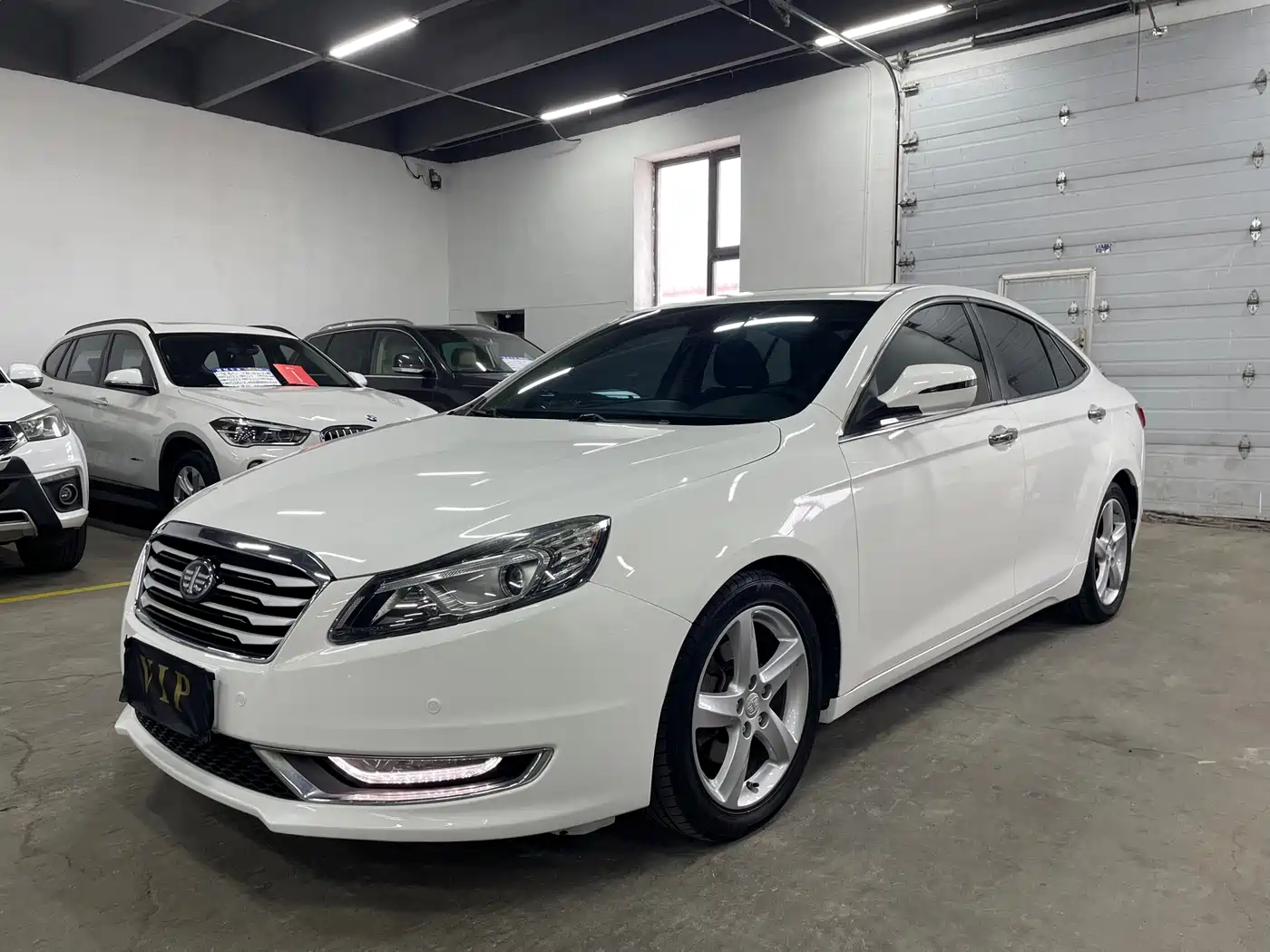 Besturn B70 2014 2014 2.0L Automatic Luxury