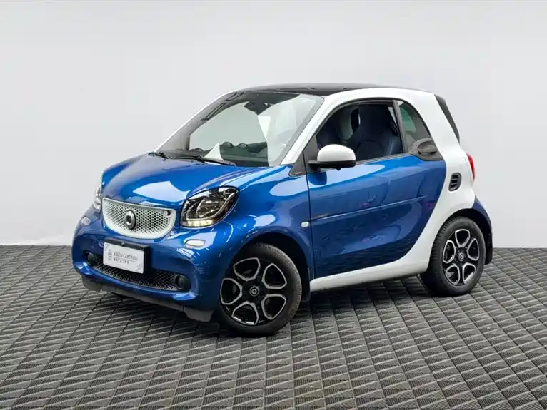 smart fortwo 2019 2019 0.9T 66kW Hardtop Wind Edition China VI