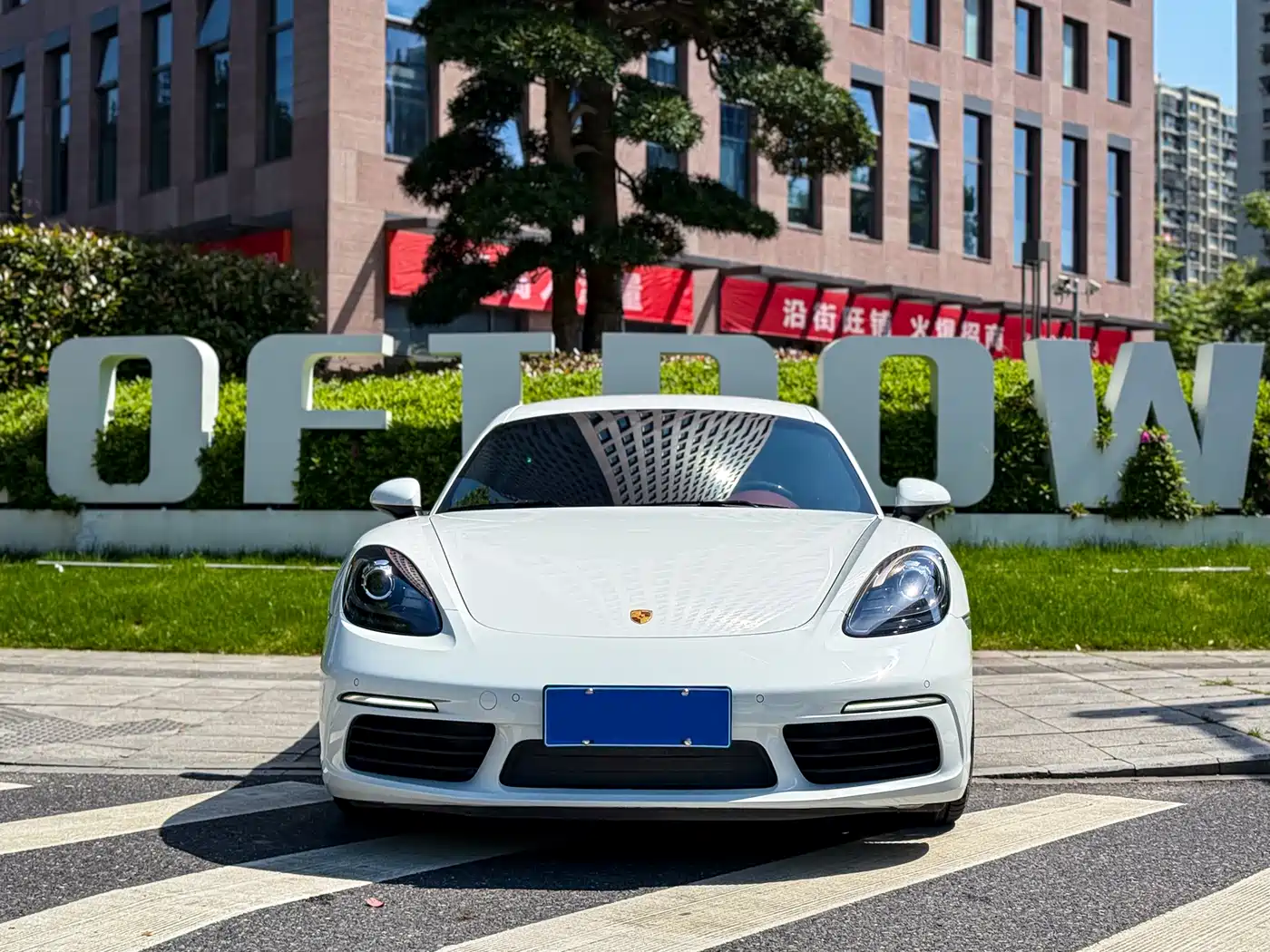 Porsche 718 2020 Cayman 2.0T фото 2