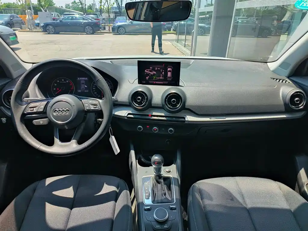 Audi Q2L 2020 35 TFSI Progressive Dynamic Model фото 7