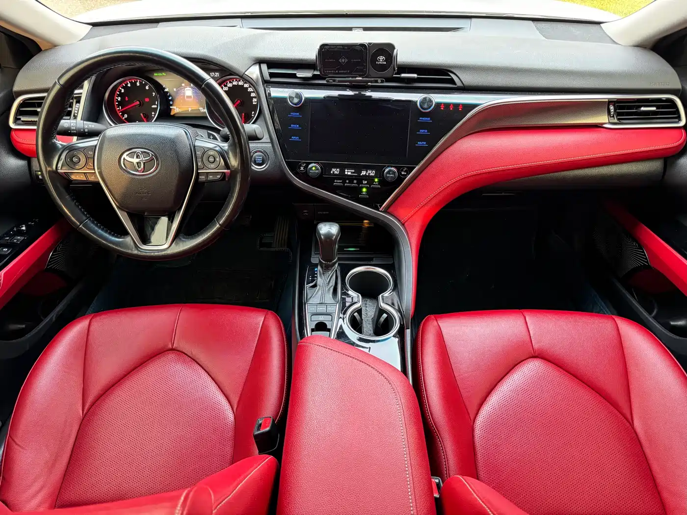 Toyota Camry 2019 2.5S Trend Edition China VI фото 22