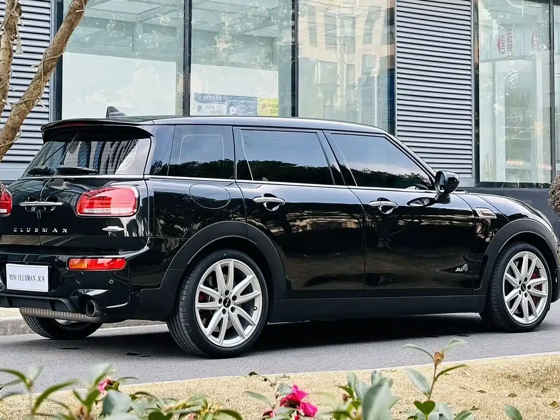 MINI JCW CLUBMAN 2022 2.0T JOHN COOPER WORKS ALL-IN фото 8
