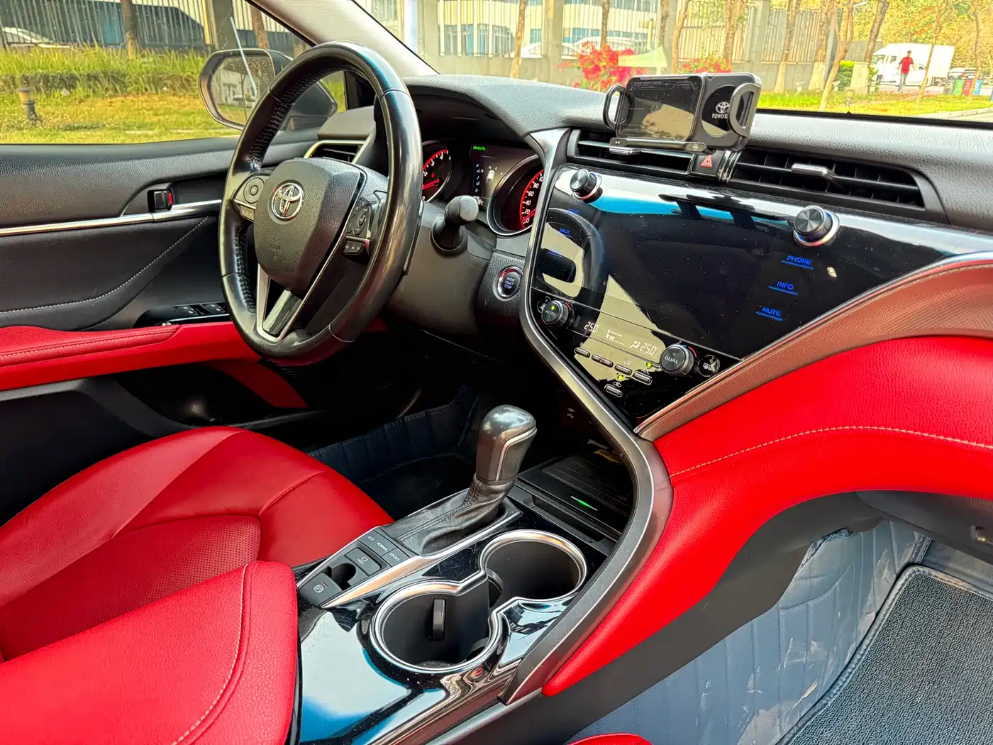 Toyota Camry 2019 2.5S Trend Edition China VI фото 18