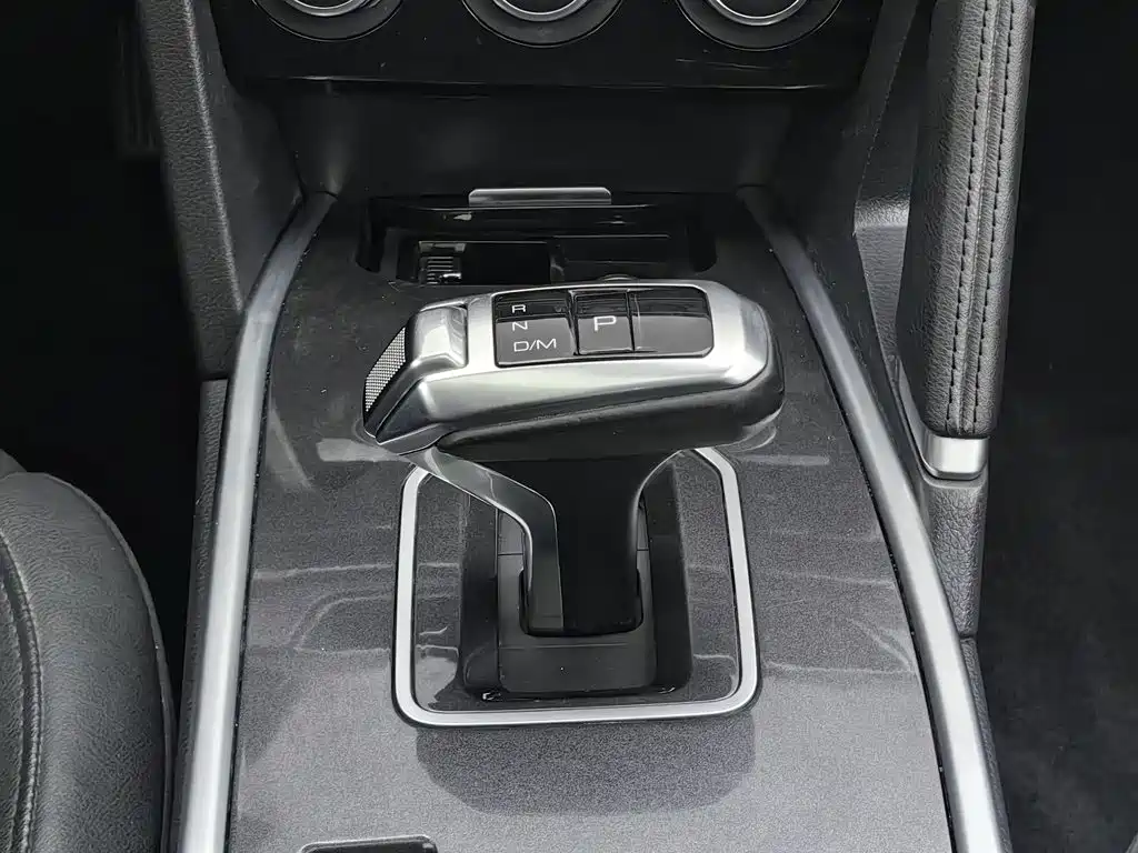 Photo 13 - Haval H6