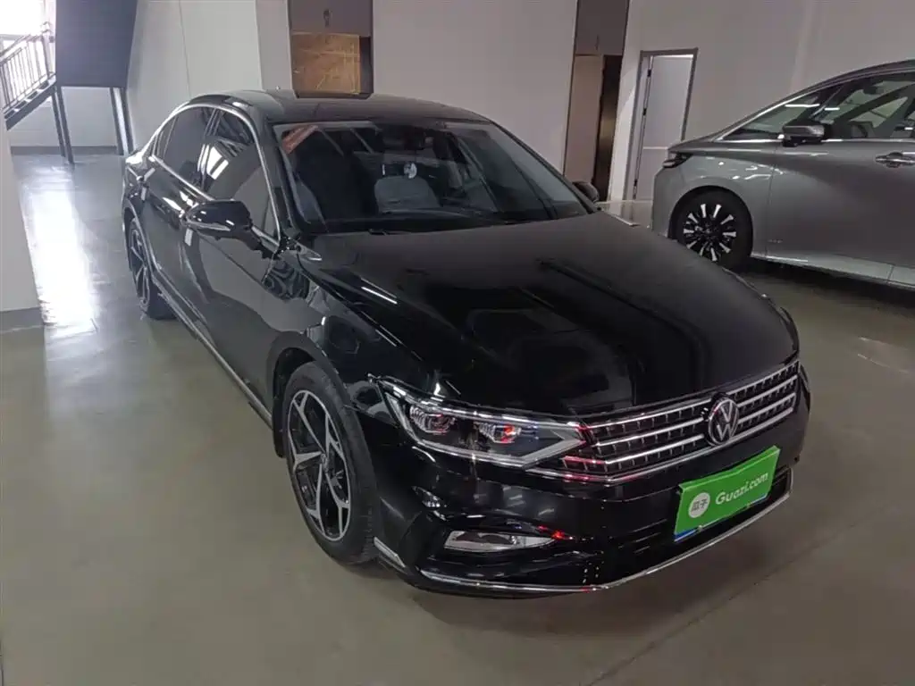 Volkswagen Magotan 2023 2 Million Units Anniversary Edition 330TSI DSG Leading Type фото 22