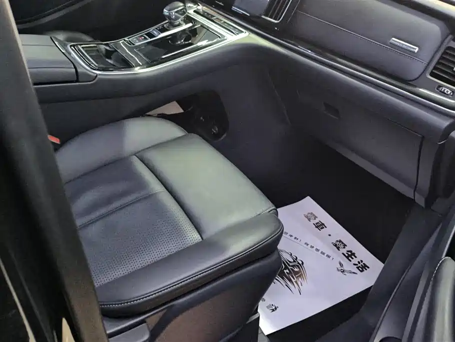 GAC Trumpchi Trumpchi M8 2021 Leading Show Series 390T Prestige Edition фото 8