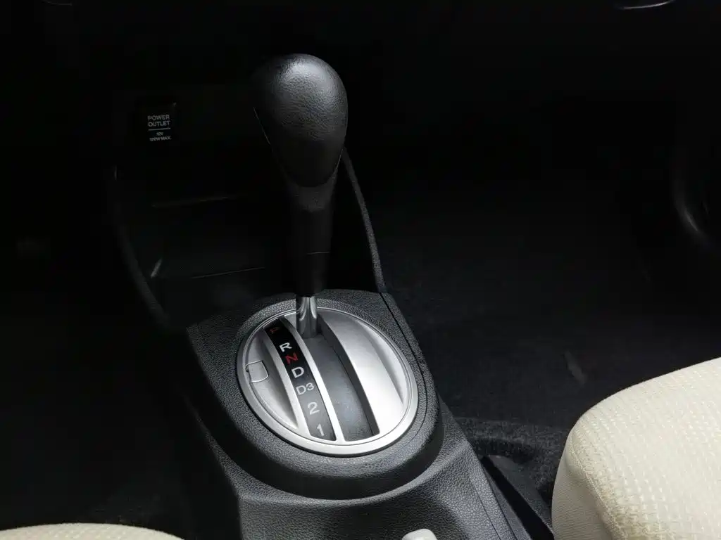 Honda Fit 2013 2011 1.5L Automatic Luxury
