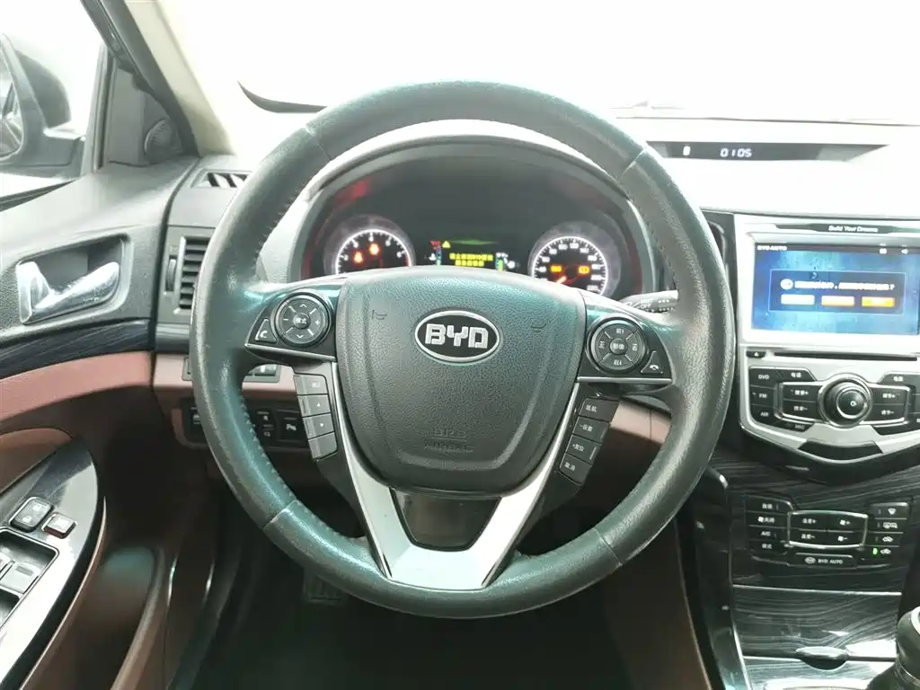 BYD Surui 2016 1.5L Manual Elite фото 11