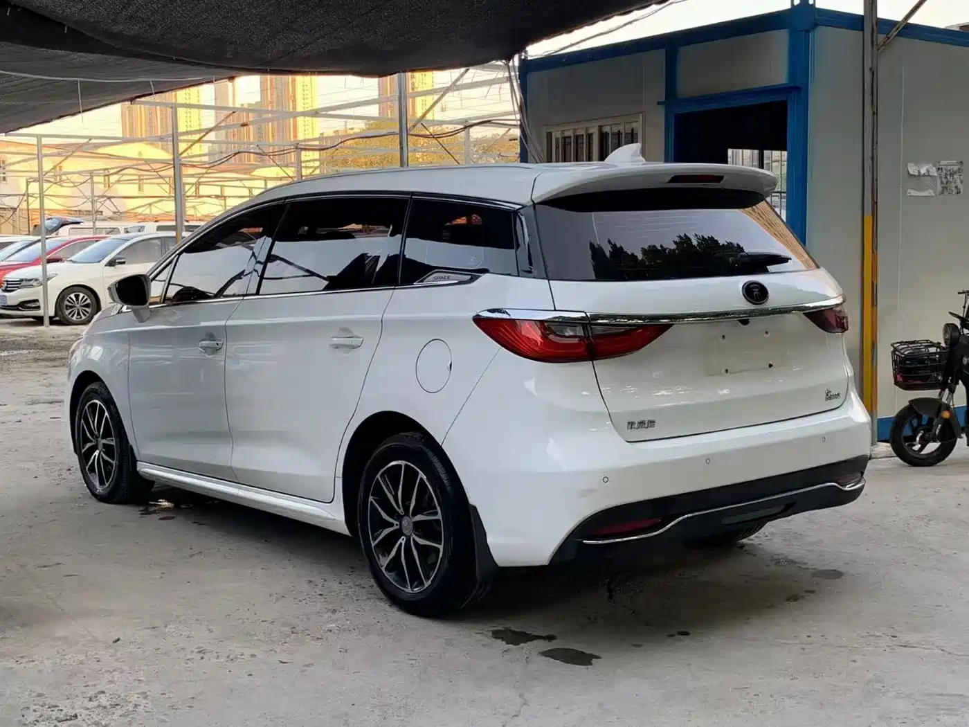 BYD Song MAX 2017 1.5T Automatic Comfort 7-seater фото 9
