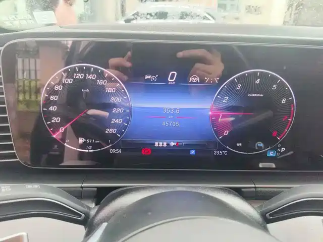 Mercedes-Benz GLE 2024 GLE 450 4MATIC Sport — фото 4