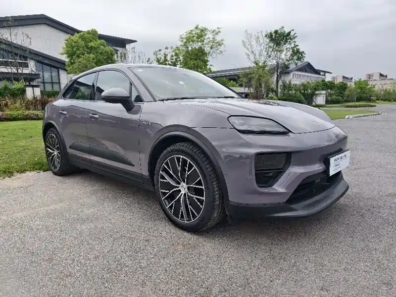 PORSCHE MACAN NEW ENERGY