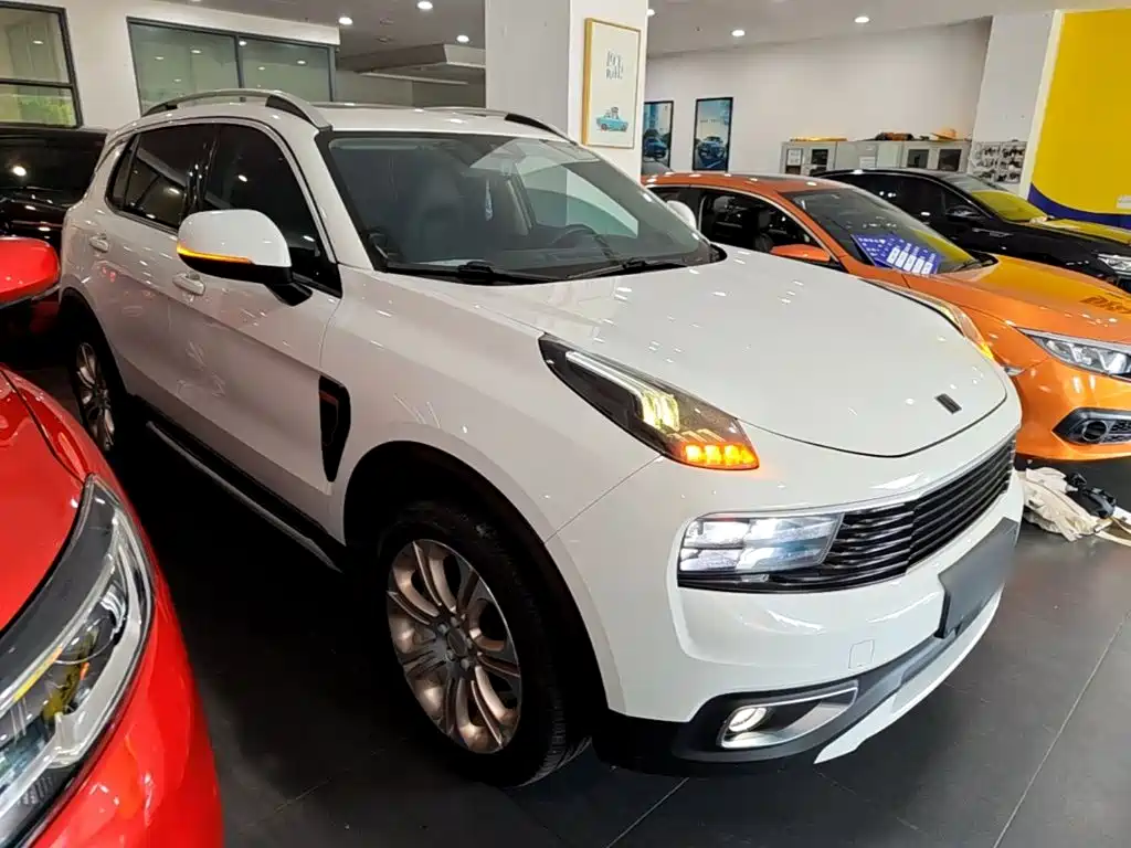 Lynk & Co 01 2018 2017 2.0T 2WD Pro Version