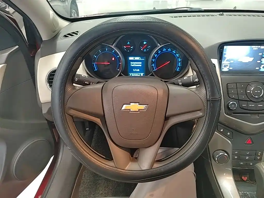 Chevrolet Cruze 2015 1.5L Classic SE AT фото 11