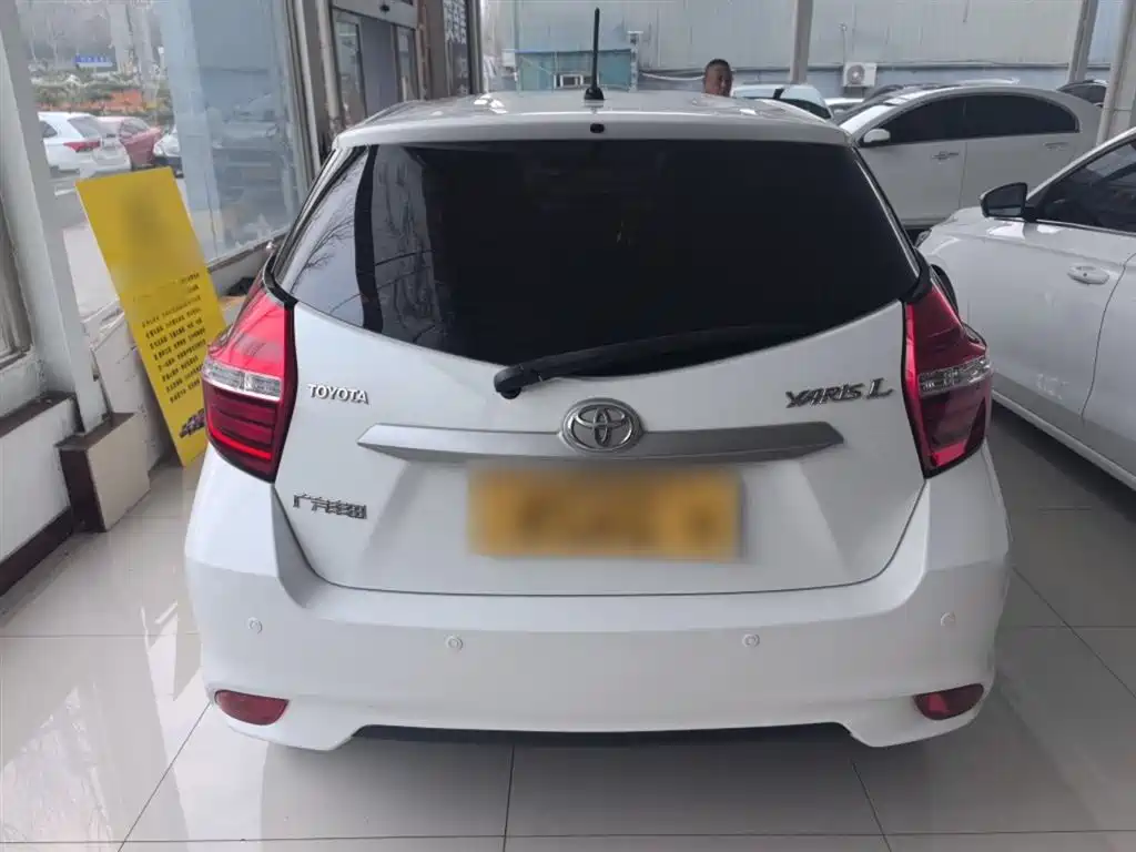 Toyota YARiS L Zhi Xuan 2021 1.5L CVT Leading Edition фото 6