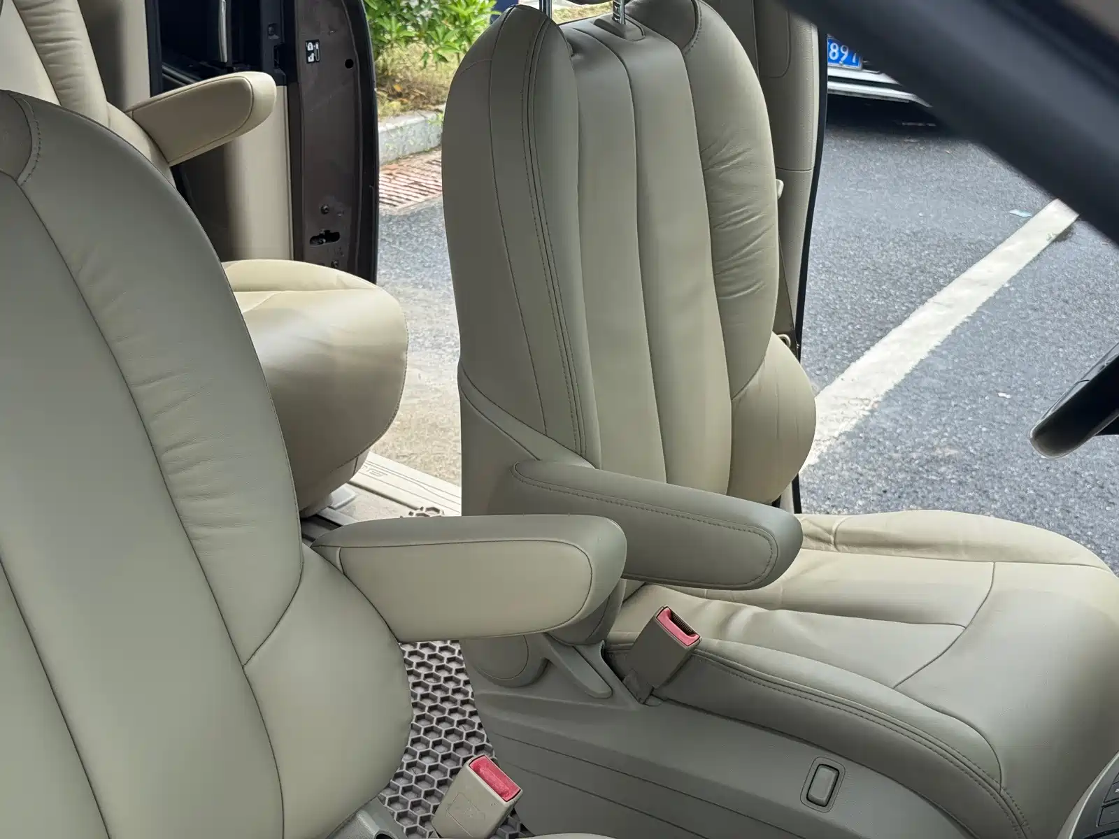 Фото 24 - Buick GL8