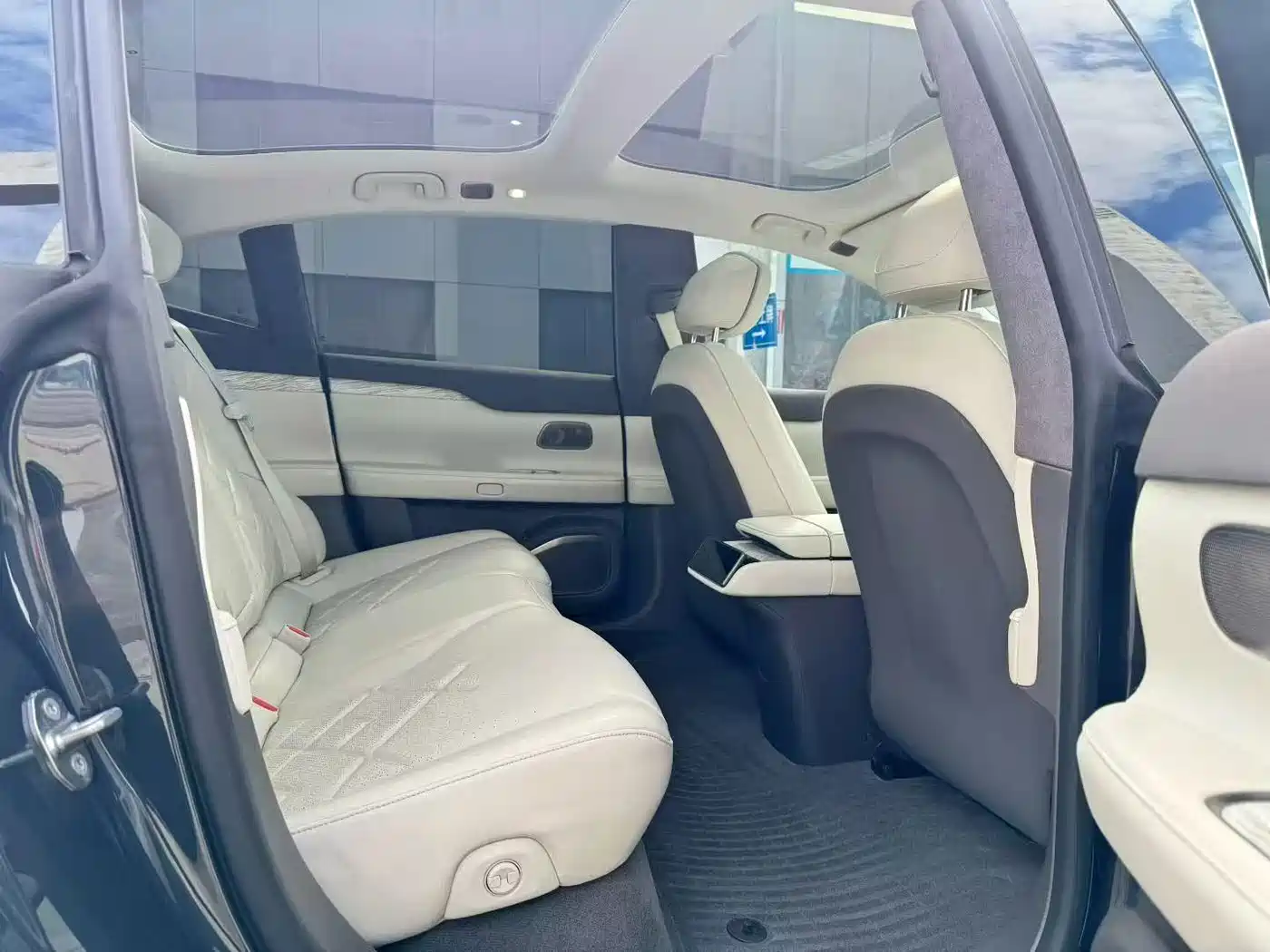 NIO ET7 2022 2022 100kWh Launch Edition