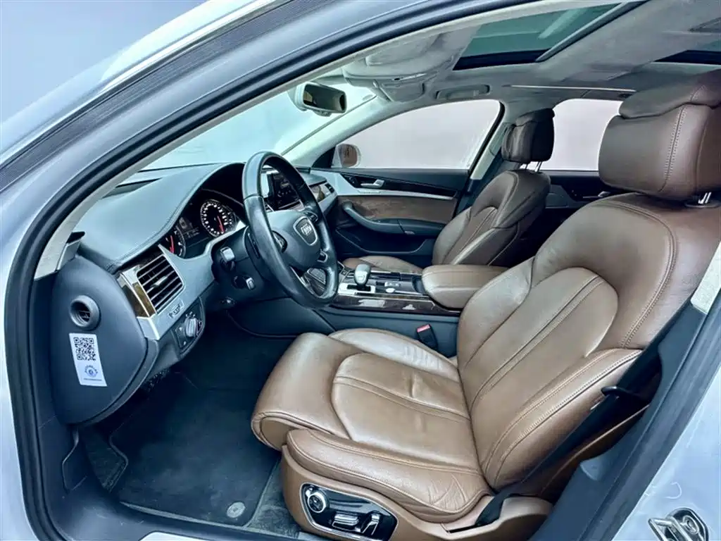 Audi A8 2014 A8L 45 TFSI quattro Comfort фото 12